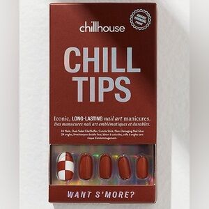 NWT Chill Tips Reusable Press-On Manicure Kit